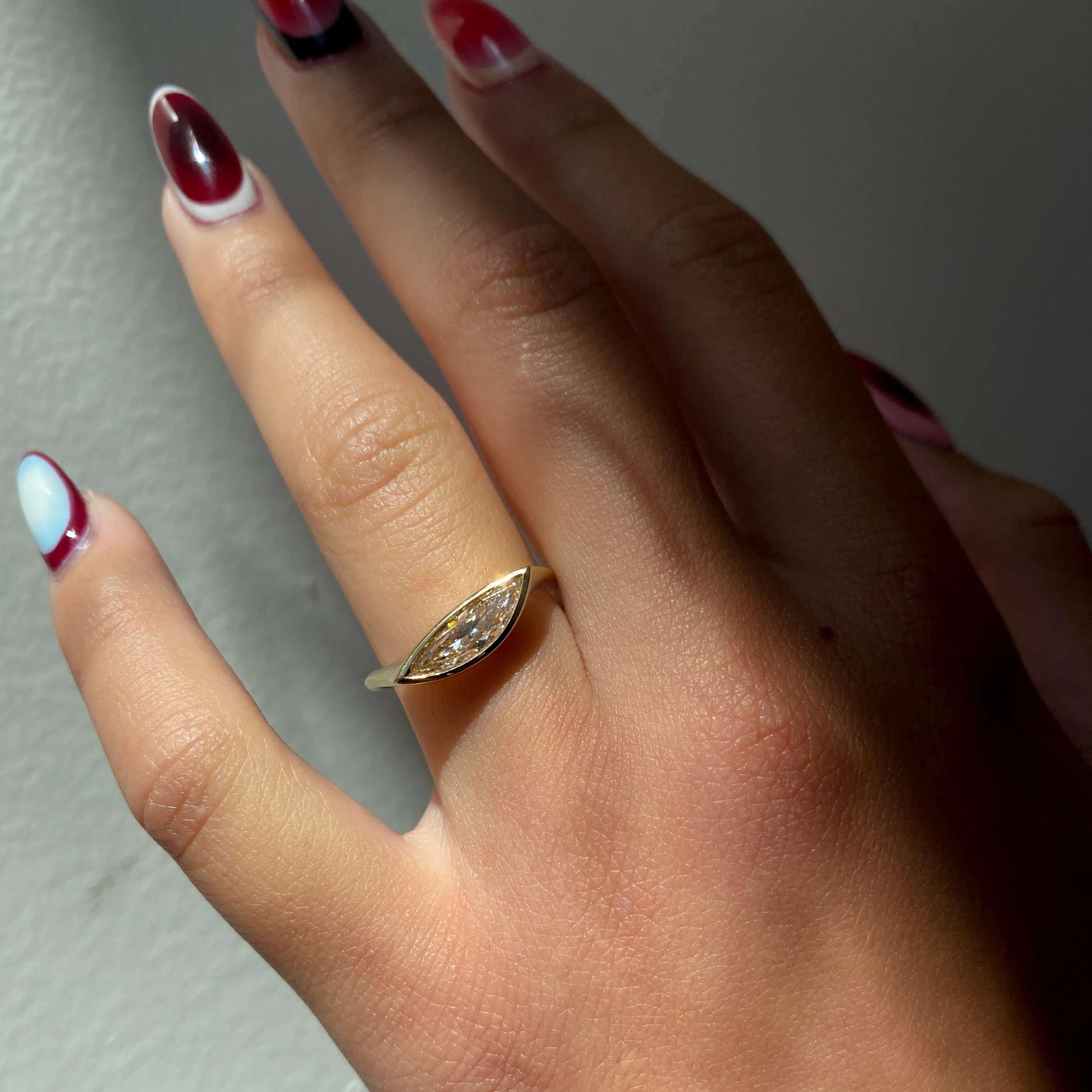 0.91 ct Neve Diamond Signet Ring - Image 5