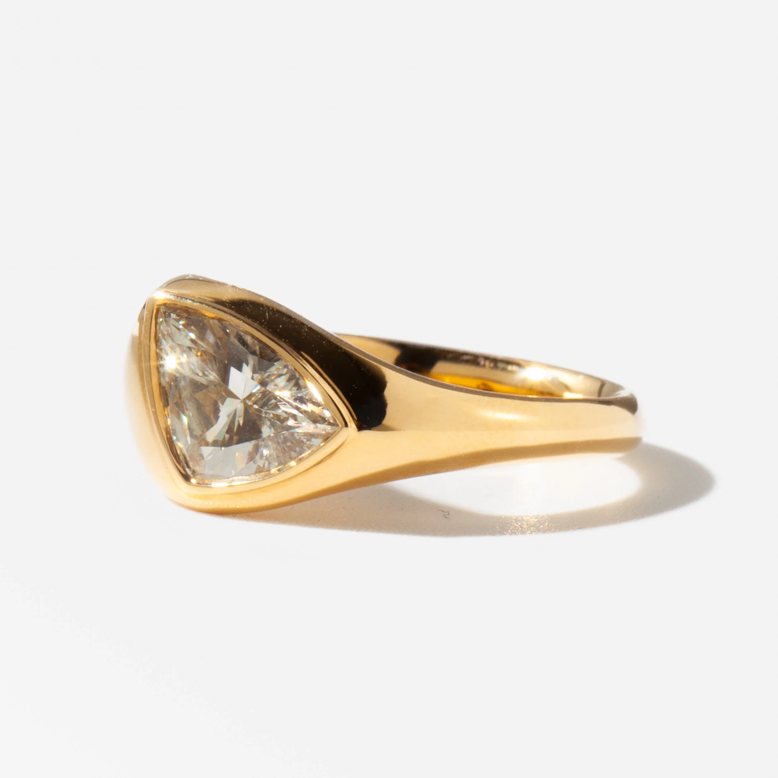 1.30 ct Floe Diamond Ring - Image 3