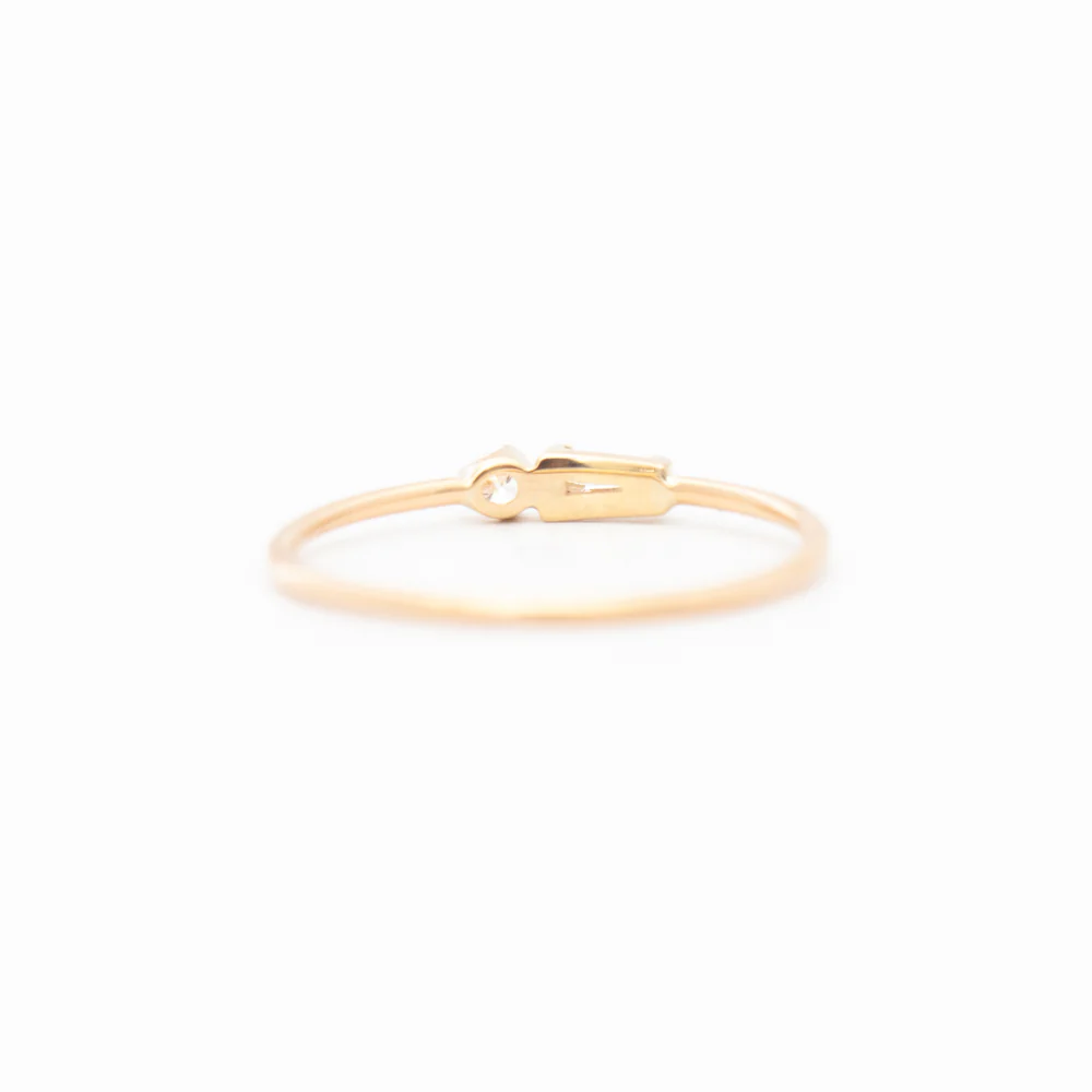 Tapered Baguette & Prong Diamond Ring - Image 4